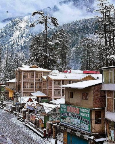 Manali mall road